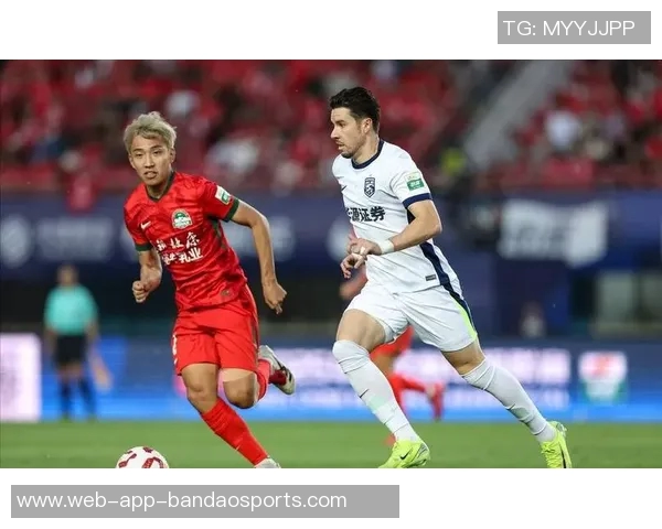 武汉三镇只需一胜即可确保保级优势领先降级区7分剩余三轮赛程紧迫