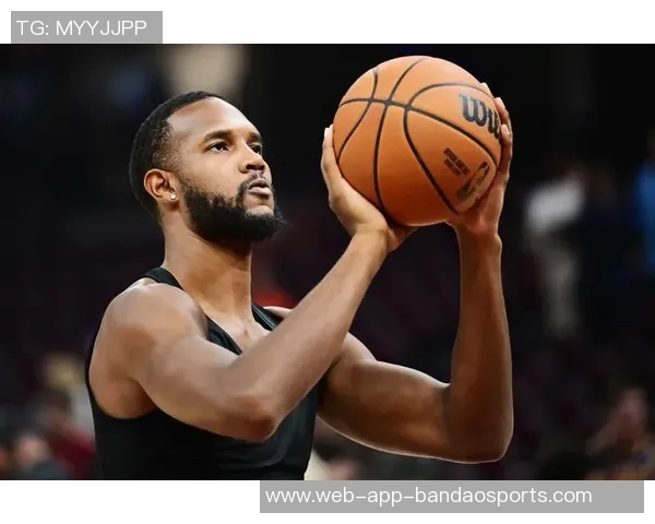 小莫布里首秀表现亮眼18分钟内砍下12分6板2助助球队取胜